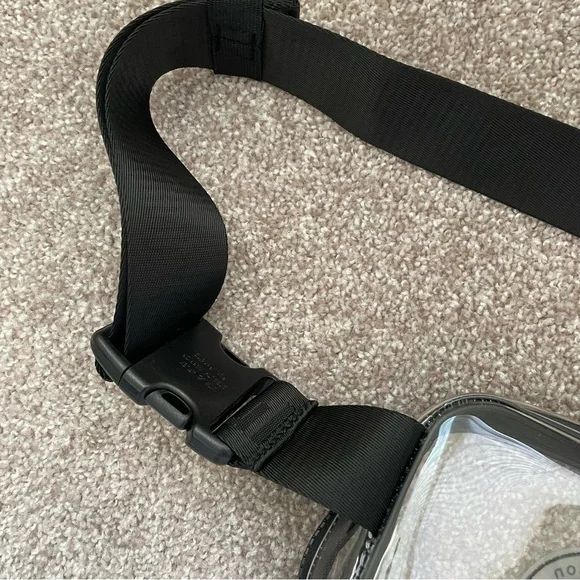 lululemon athletica Everywhere Belt Bag 1L Clear - Picture 6 of 10